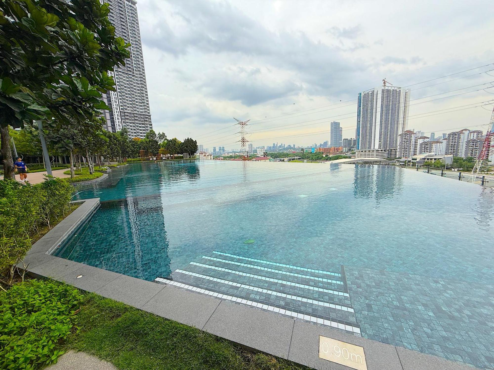 M Vertica Cheras By Rasbo Galaxy * Kuala Lumpur